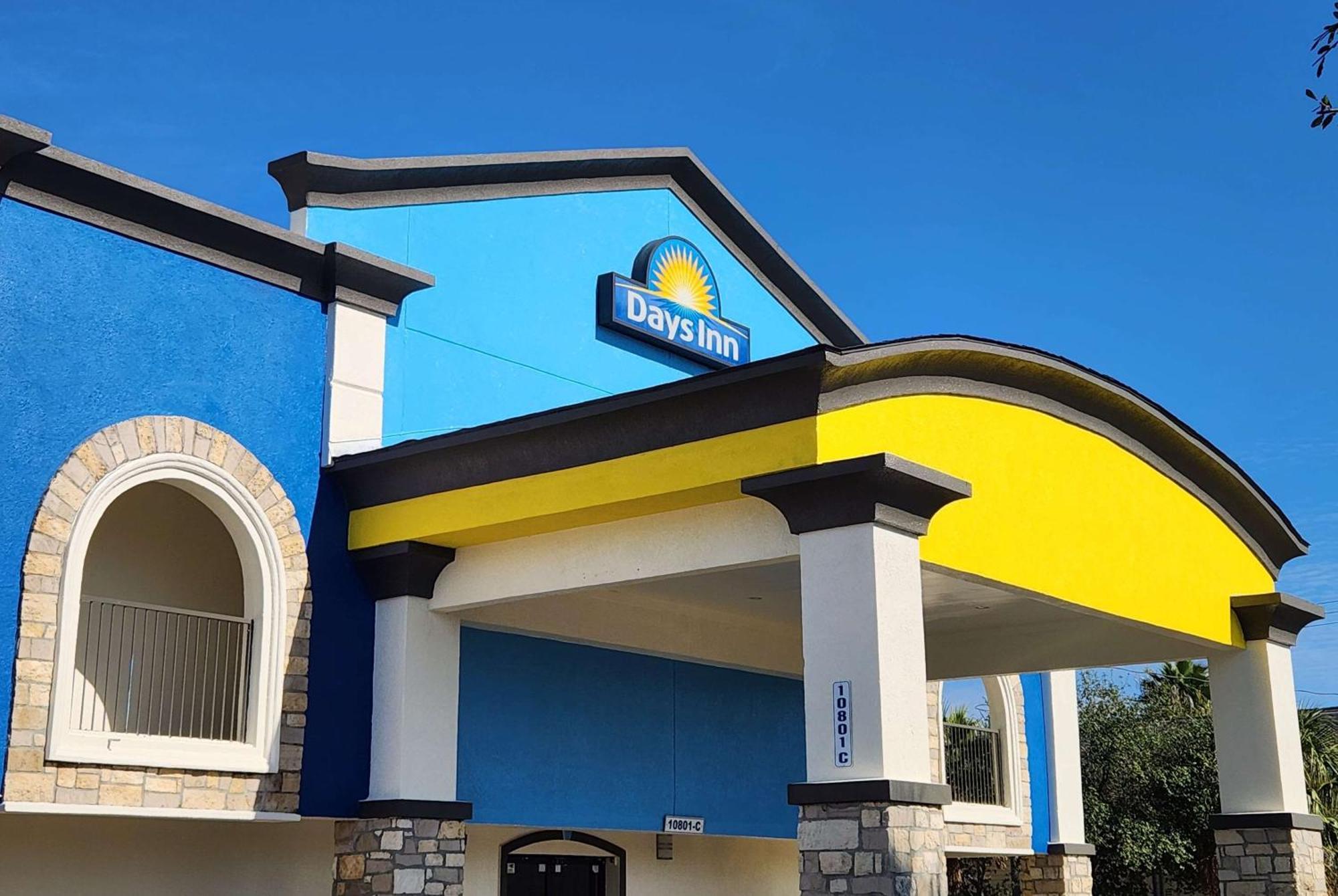 Days Inn By Wyndham Houston East Ngoại thất bức ảnh